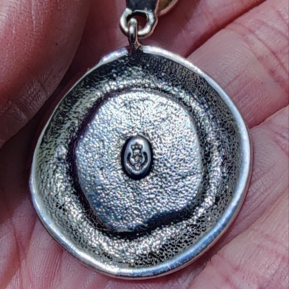 Premier Design Pendant - Picture 2 of 2